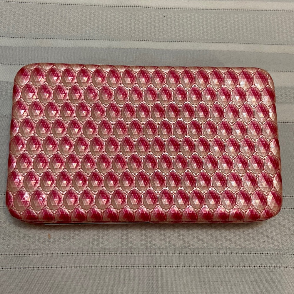 Fantastic Pink Diamond Patterned Snap Closure Womens Wallet